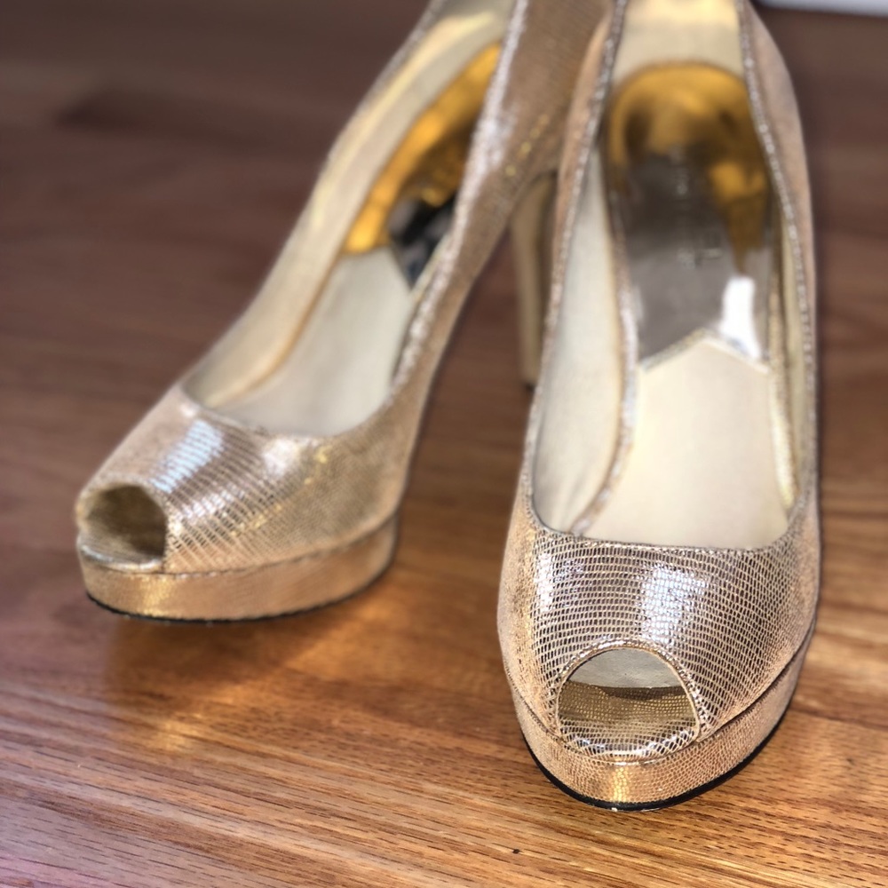 MK heels